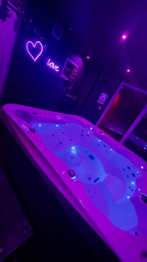 Appart Avec Jacuzzi, Et Terrasse 马赛 外观 照片