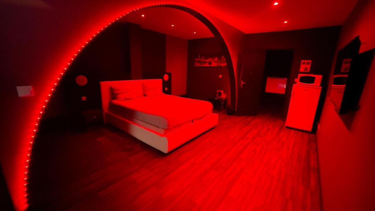 Appart Avec Jacuzzi, Et Terrasse 马赛 外观 照片